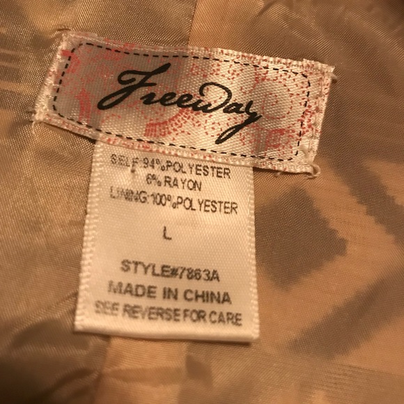 Geometric Lined Dress - Picture 5 of 5